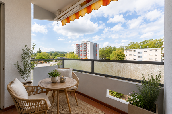 Loggia KI-m�biliert